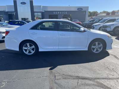 Used 2014 Toyota Camry SE Sedan for sale in St. Joseph MO