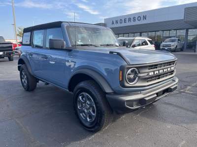New 2025 Ford Bronco Base SUV/Crossover for sale in St. Joseph MO