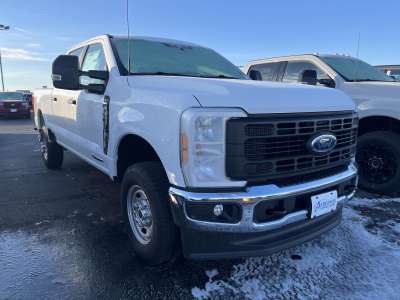 New 2025 Ford Super Duty F-350 XL Crew Cab Truck for sale in St. Joseph MO