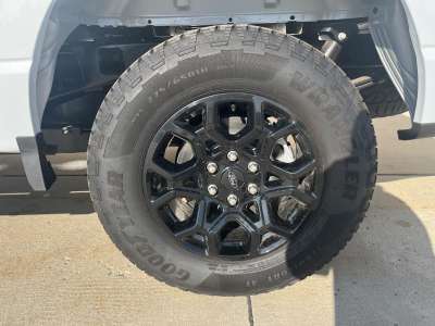 New 2025 Ford F-150 XLT Crew Cab Truck for sale in St. Joseph MO
