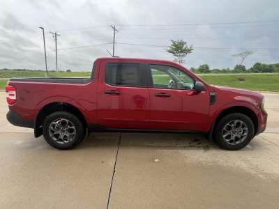 New 2025 Ford Maverick XLT Crew Cab Truck for sale in St. Joseph MO