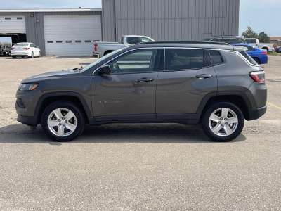 Used 2022 Jeep Compass Latitude SUV/Crossover for sale in St. Joseph MO