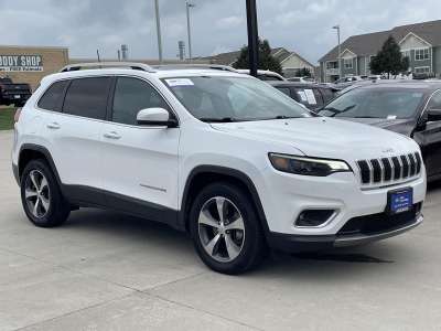 Used 2019 Jeep Cherokee Limited SUV/Crossover for sale in St. Joseph MO