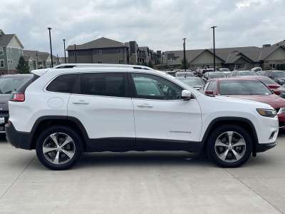 Used 2019 Jeep Cherokee Limited SUV/Crossover for sale in St. Joseph MO
