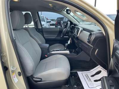 Used 2018 Toyota Tacoma for sale in St. Joseph MO