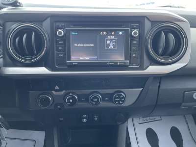 Used 2018 Toyota Tacoma for sale in St. Joseph MO