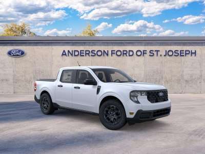 New 2025 Ford Maverick XLT Crew Cab Truck for sale in St. Joseph MO