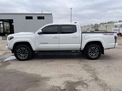 Used 2022 Toyota Tacoma 4WD SR Crew Cab Truck for sale in St. Joseph MO
