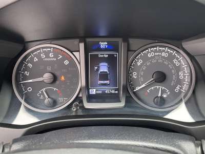 Used 2022 Toyota Tacoma 4WD SR Crew Cab Truck for sale in St. Joseph MO