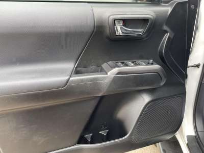 Used 2022 Toyota Tacoma 4WD for sale in St. Joseph MO