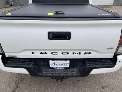 Used 2022 Toyota Tacoma 4WD for sale in St. Joseph MO