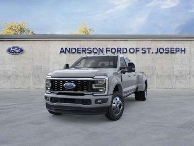 New 2026 Ford Super Duty F-450 DRW Platinum Crew Cab Truck for sale in St. Joseph MO