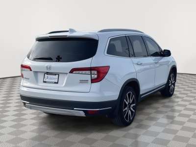Used 2022 Honda Pilot Touring 8-Passenger SUV/Crossover for sale in Grand Island NE
