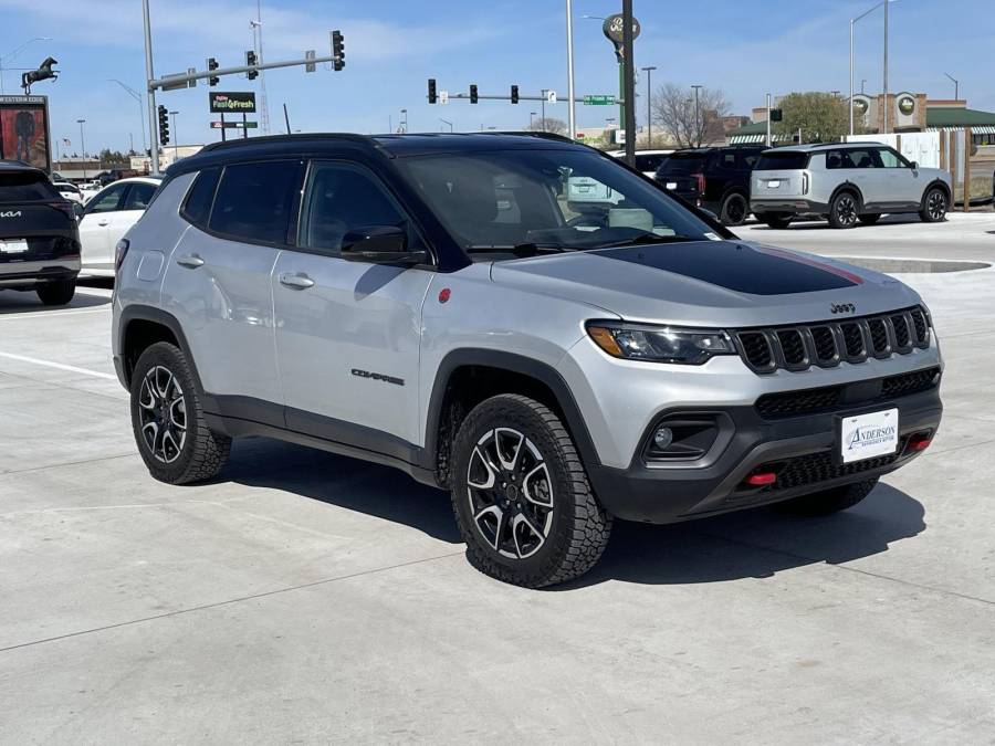Used 2025 Jeep Compass for sale in Grand Island NE