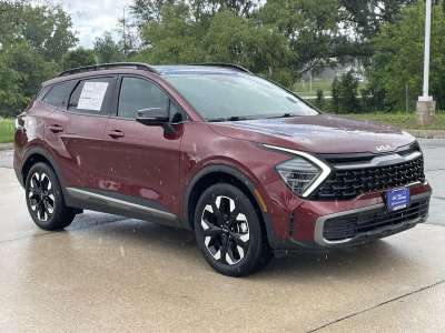 Used 2024 Kia Sportage for sale in Grand Island NE