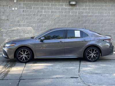 Used 2021 Toyota Camry for sale in Lincoln NE