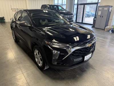Used 2025 Chevrolet Trax LS SUV/Crossover for sale in St. Joseph MO
