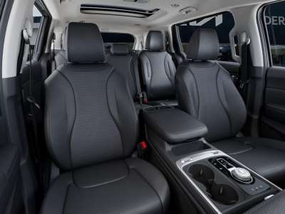 New 2026 Kia Carnival Hybrid for sale in St. Joseph MO