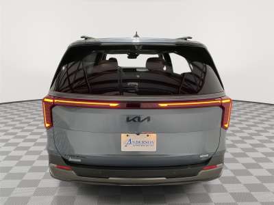 Used 2025 Kia Carnival Hybrid SX Prestige Minivan for sale in St. Joseph MO Used 2025 Kia Carnival Hybrid SX Prestige Minivan for sale in St. Joseph MO