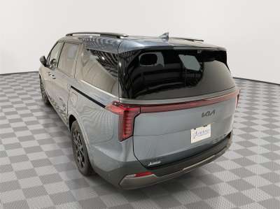 Used 2025 Kia Carnival Hybrid SX Prestige Minivan for sale in St. Joseph MO Used 2025 Kia Carnival Hybrid SX Prestige Minivan for sale in St. Joseph MO