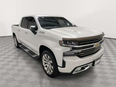 Used 2019 Chevrolet Silverado 1500 High Country Crew Cab Truck for sale in St. Joseph MO Used 2019 Chevrolet Silverado 1500 High Country Crew Cab Truck for sale in St. Joseph MO