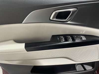 Used 2024 Kia Carnival LX Minivan for sale in St. Joseph MO Used 2024 Kia Carnival LX Minivan for sale in St. Joseph MO