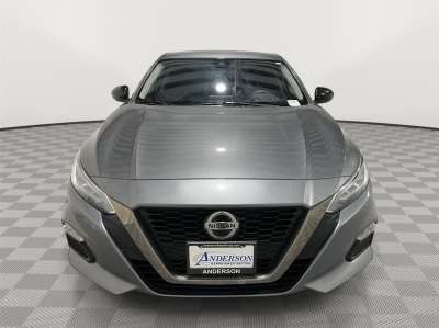 Used 2021 Nissan Altima 2.5 SR Sedan for sale in St. Joseph MO Used 2021 Nissan Altima 2.5 SR Sedan for sale in St. Joseph MO
