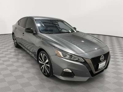 Used 2021 Nissan Altima 2.5 SR Sedan for sale in St. Joseph MO Used 2021 Nissan Altima 2.5 SR Sedan for sale in St. Joseph MO