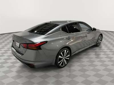 Used 2021 Nissan Altima 2.5 SR Sedan for sale in St. Joseph MO Used 2021 Nissan Altima 2.5 SR Sedan for sale in St. Joseph MO