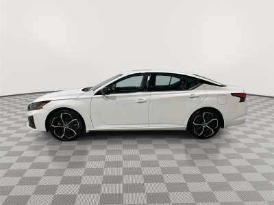 Used 2024 Nissan Altima 2.5 SR Sedan for sale in St. Joseph MO Used 2024 Nissan Altima 2.5 SR Sedan for sale in St. Joseph MO