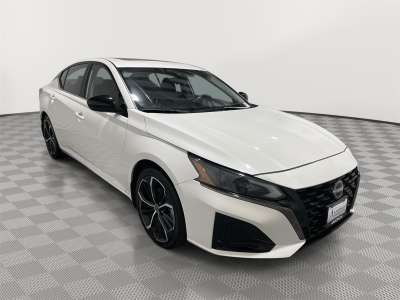 Used 2024 Nissan Altima 2.5 SR Sedan for sale in St. Joseph MO Used 2024 Nissan Altima 2.5 SR Sedan for sale in St. Joseph MO